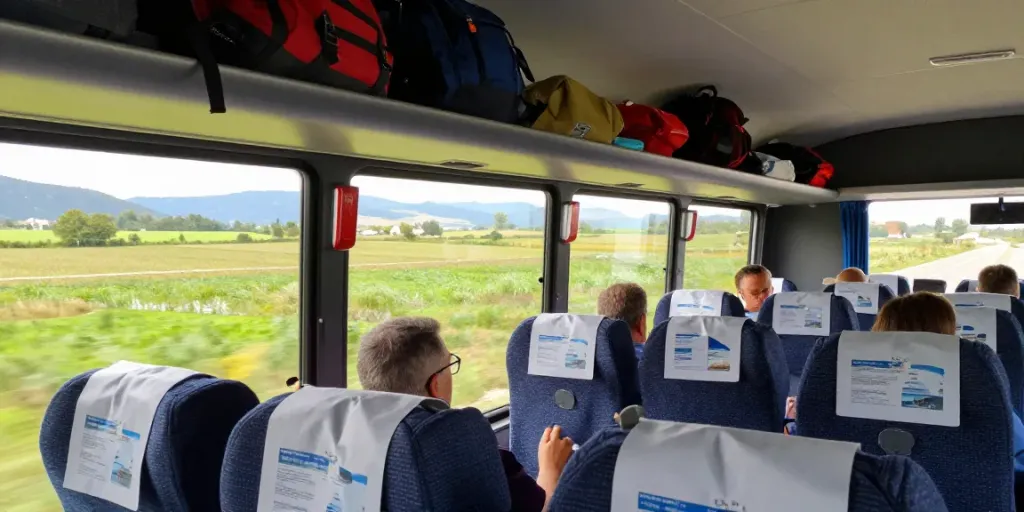Transport colete Moldova Europa - Pasageri călătorind confortabil cu autobuzul modern prin Europa.